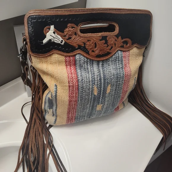 GUC Myra Bag Blue Stream Hand Tooled Fringe Crossbody Hand Carry Bag, Gorgeous - Picture 5 of 16